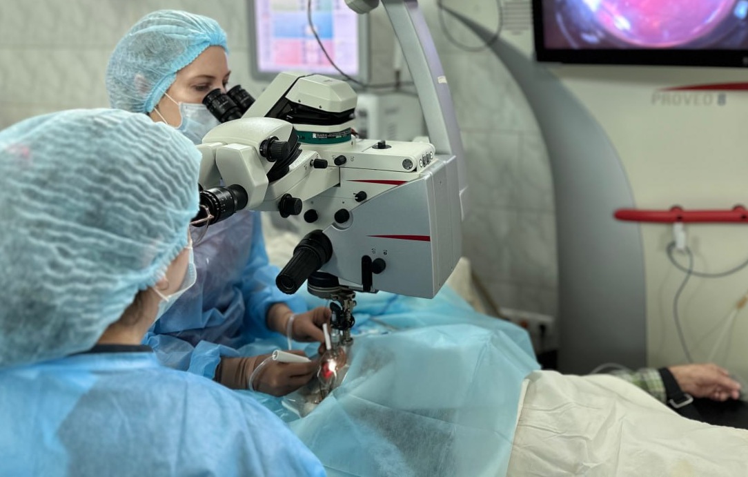 Врачи СГМУ помогли саратовцу не лишиться зрения после разрыва сетчатки Врачи СГМУ помогли саратовцу не лишиться зрения после разрыва сетчатки